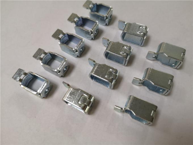 Metalen stempeldelen voor elektrische potentiaalverdeling, accessoires: einddeksel, stop, scheidingsplaat, markeringsstrip, enz. 0